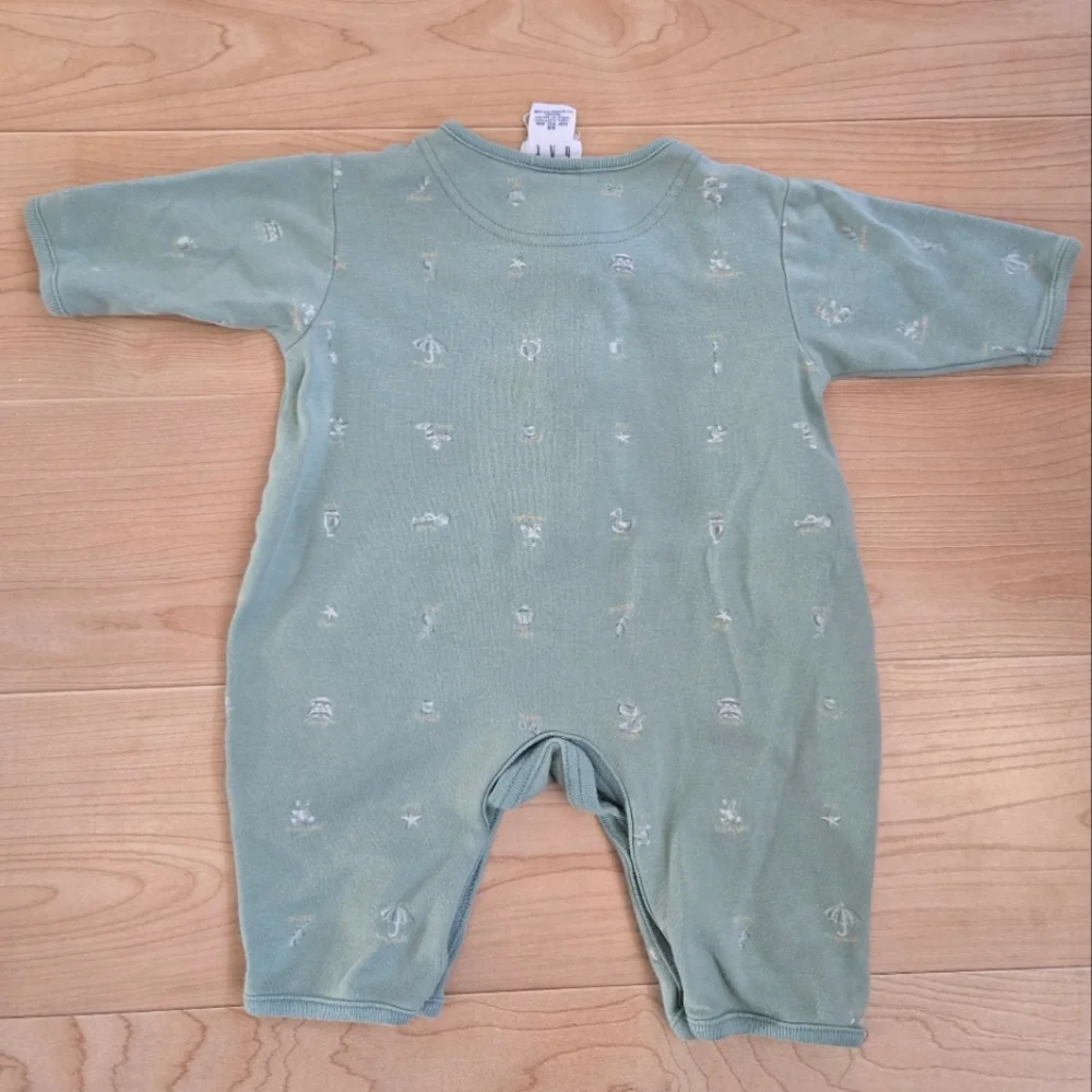 Vintage Y2K Baby Gap sage green long sleeved romper bodysuit